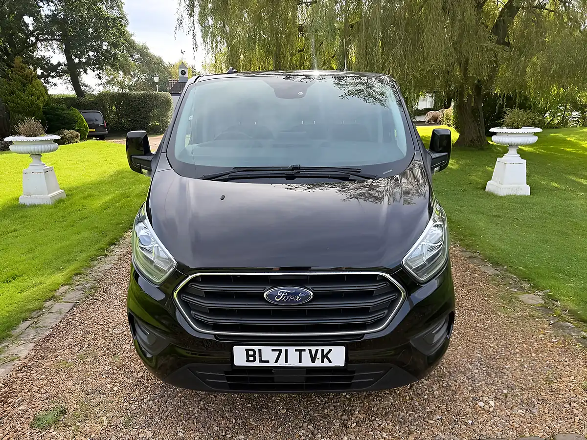 Used 2021 Ford Transit Custom Limited Black - Interior and Exterior details 8