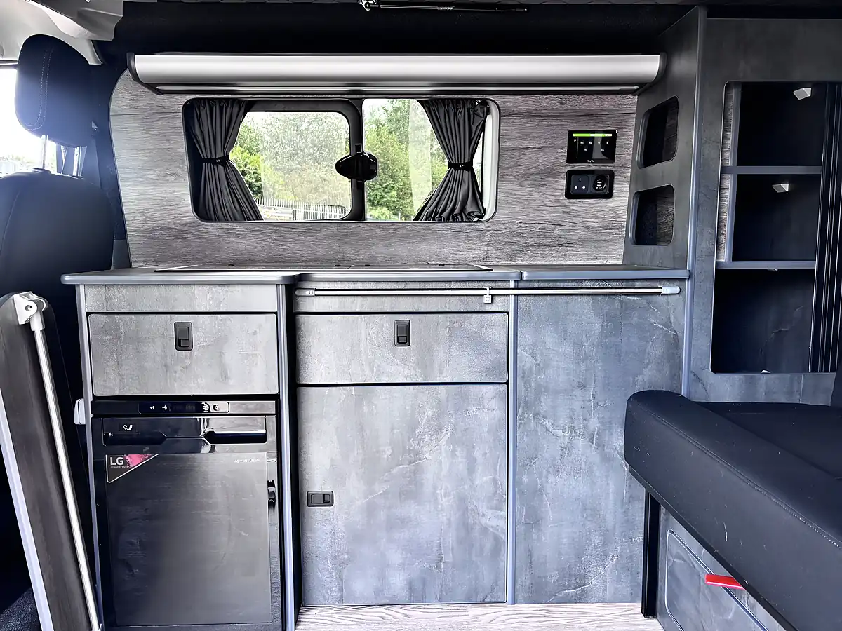 Used 2021 Ford Transit Custom Limited Black - Interior and Exterior details 15