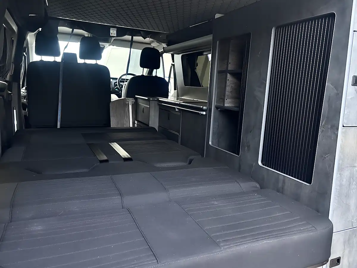 Used 2021 Ford Transit Custom Limited Black - Interior and Exterior details 3
