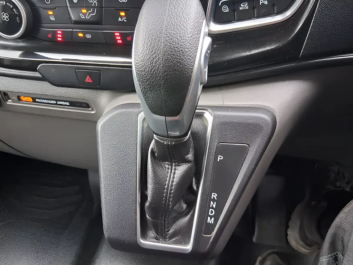 Used 2021 Ford Transit Custom Limited Blue - Interior and Exterior details 13