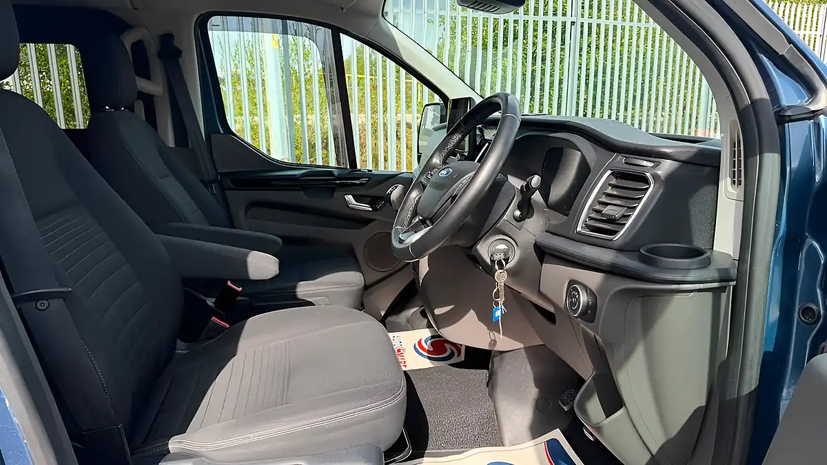 Used 2021 Ford Transit Custom Limited Blue - Interior and Exterior details 15