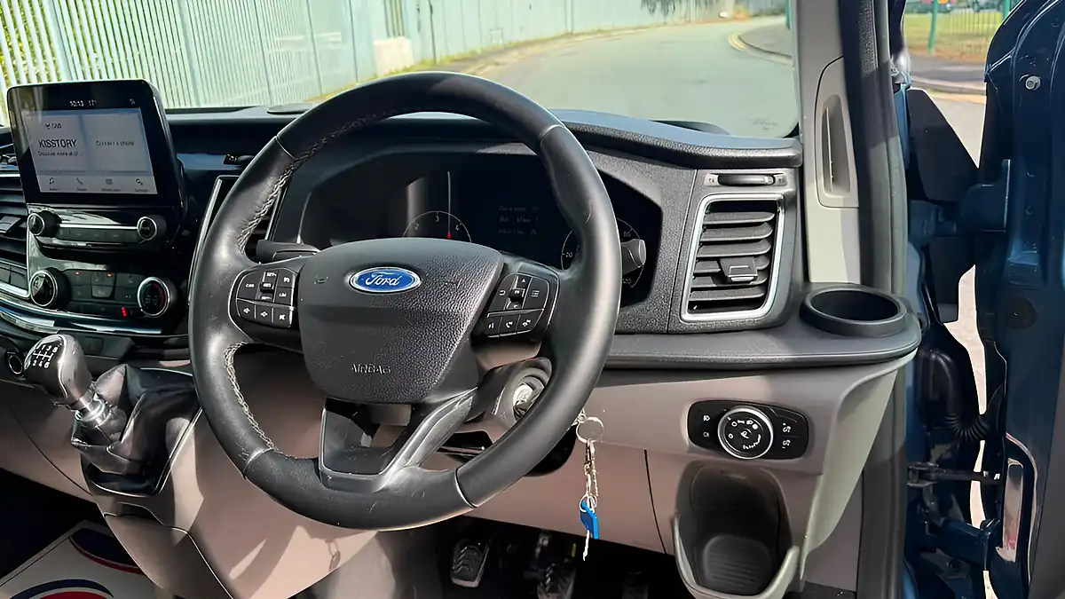Used 2021 Ford Transit Custom Limited Blue - Interior and Exterior details 20