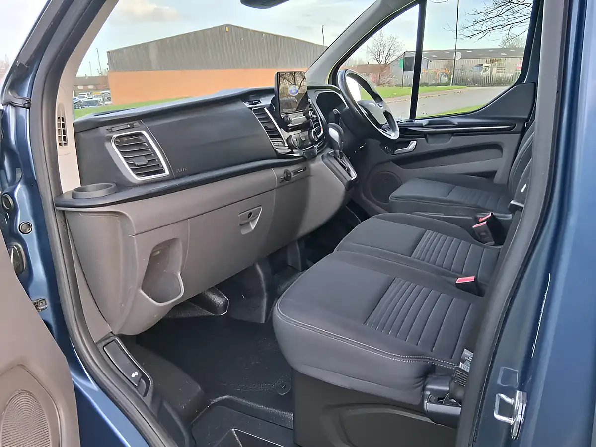 Used 2021 Ford Transit Custom Limited Blue - Interior and Exterior details 11