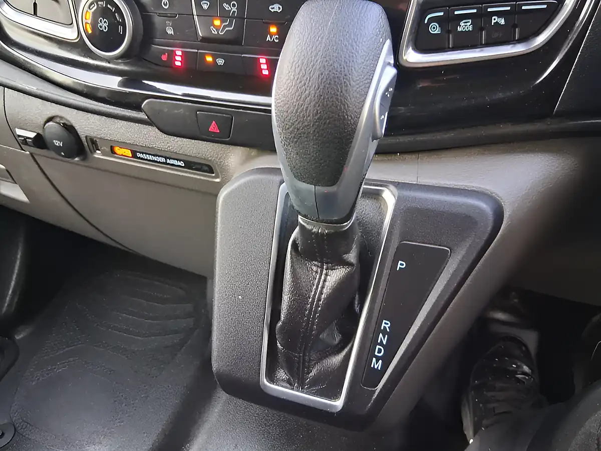 Used 2021 Ford Transit Custom Limited Blue - Interior and Exterior details 20