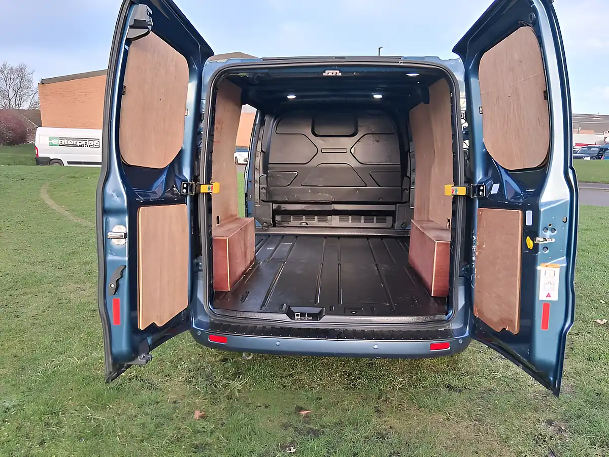 Used 2021 Ford Transit Custom Limited Blue - Interior and Exterior details 9