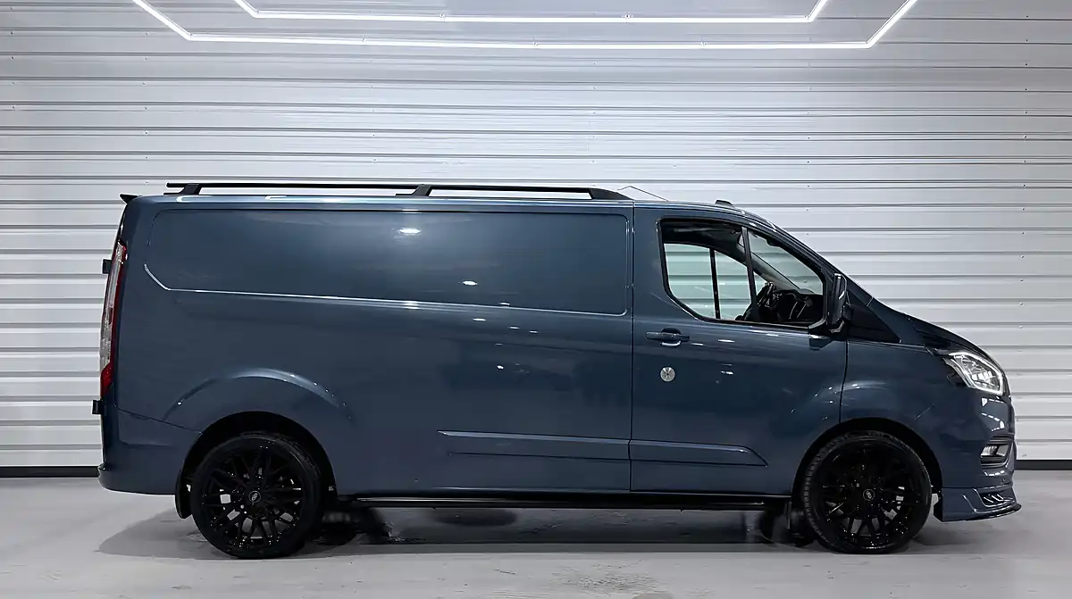 Used 2021 Ford Transit Custom Limited Blue Metallic - Interior and Exterior details 12