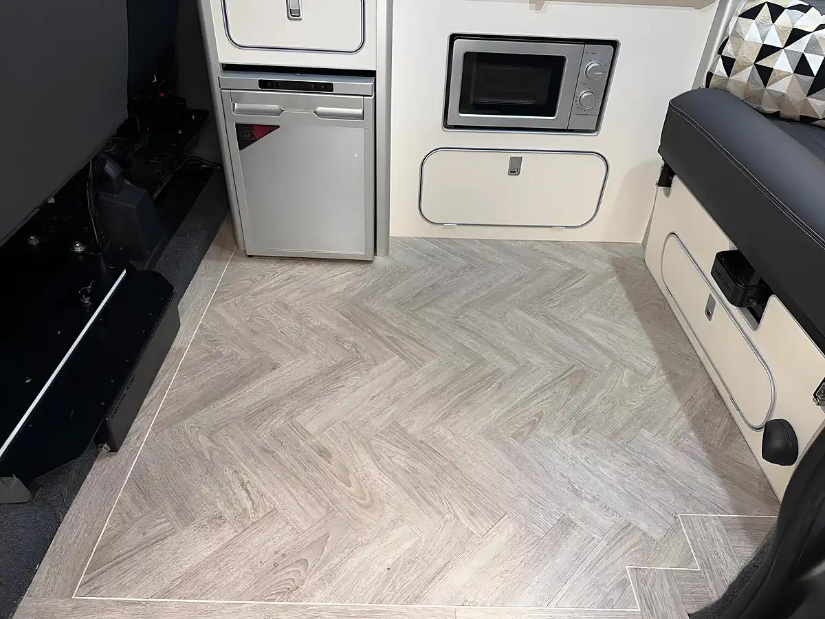 Used 2021 Ford Transit Custom Limited Edition Grey - Interior and Exterior details 17
