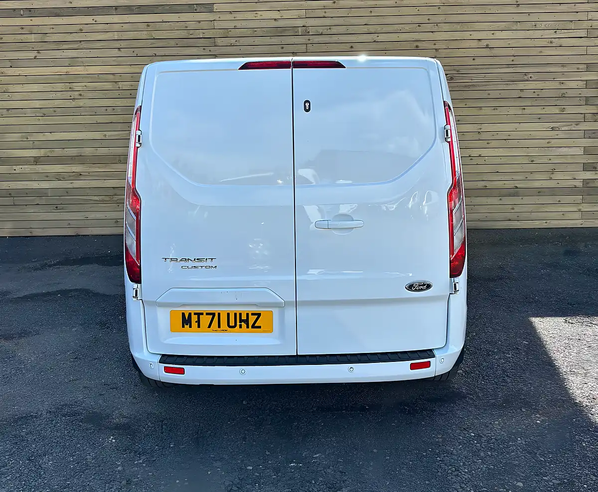 Used 2021 Ford Transit Custom Limited Frozen White - Interior and Exterior details 4