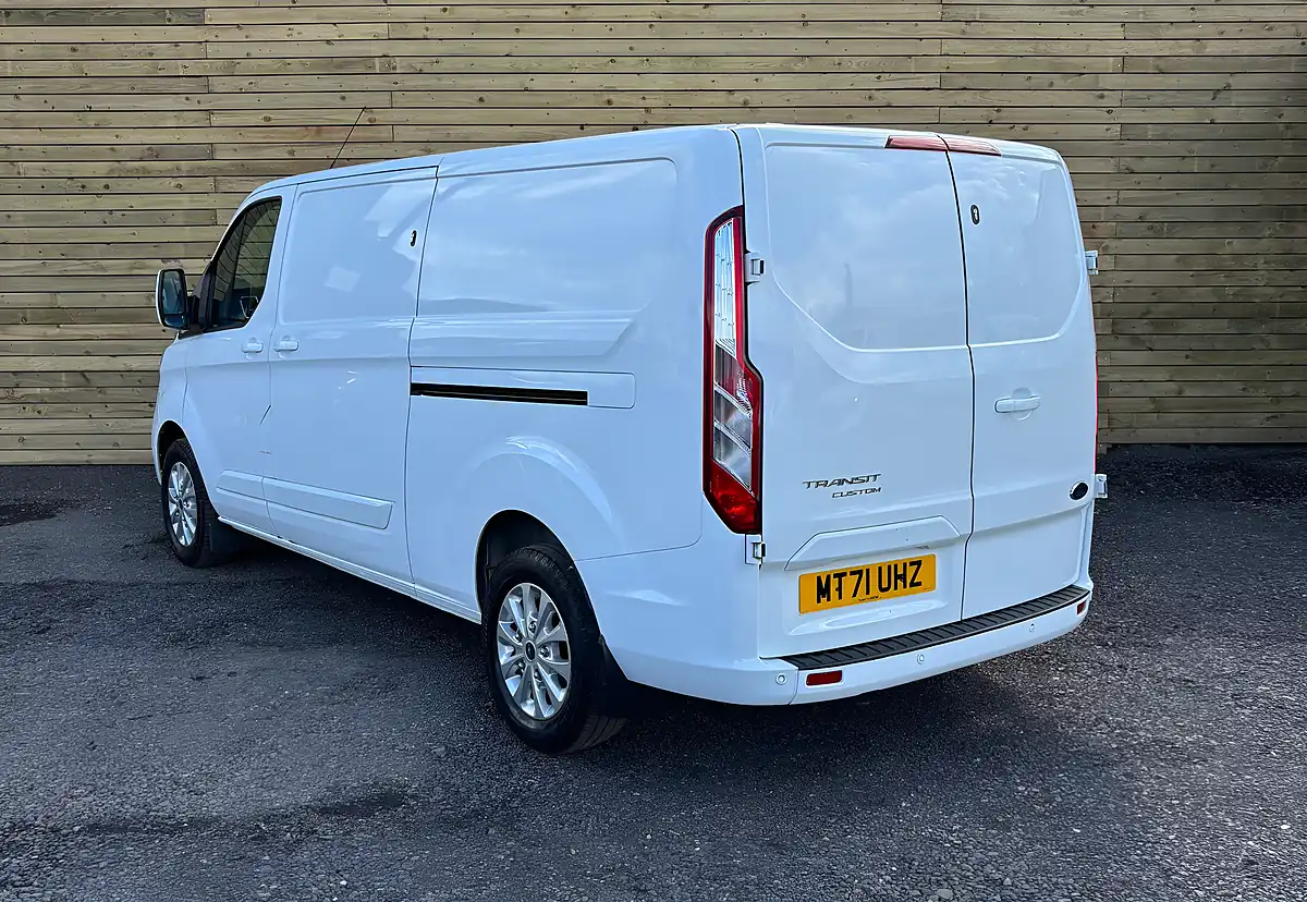 Used 2021 Ford Transit Custom Limited Frozen White - Interior and Exterior details 5