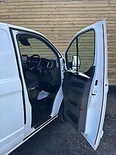 Used 2021 Ford Transit Custom Limited Frozen White - Interior and Exterior details 9