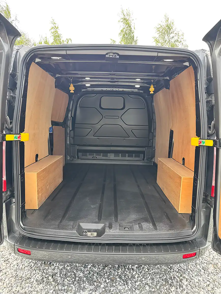 Used 2021 Ford Transit Custom Limited Grey - Interior and Exterior details 19