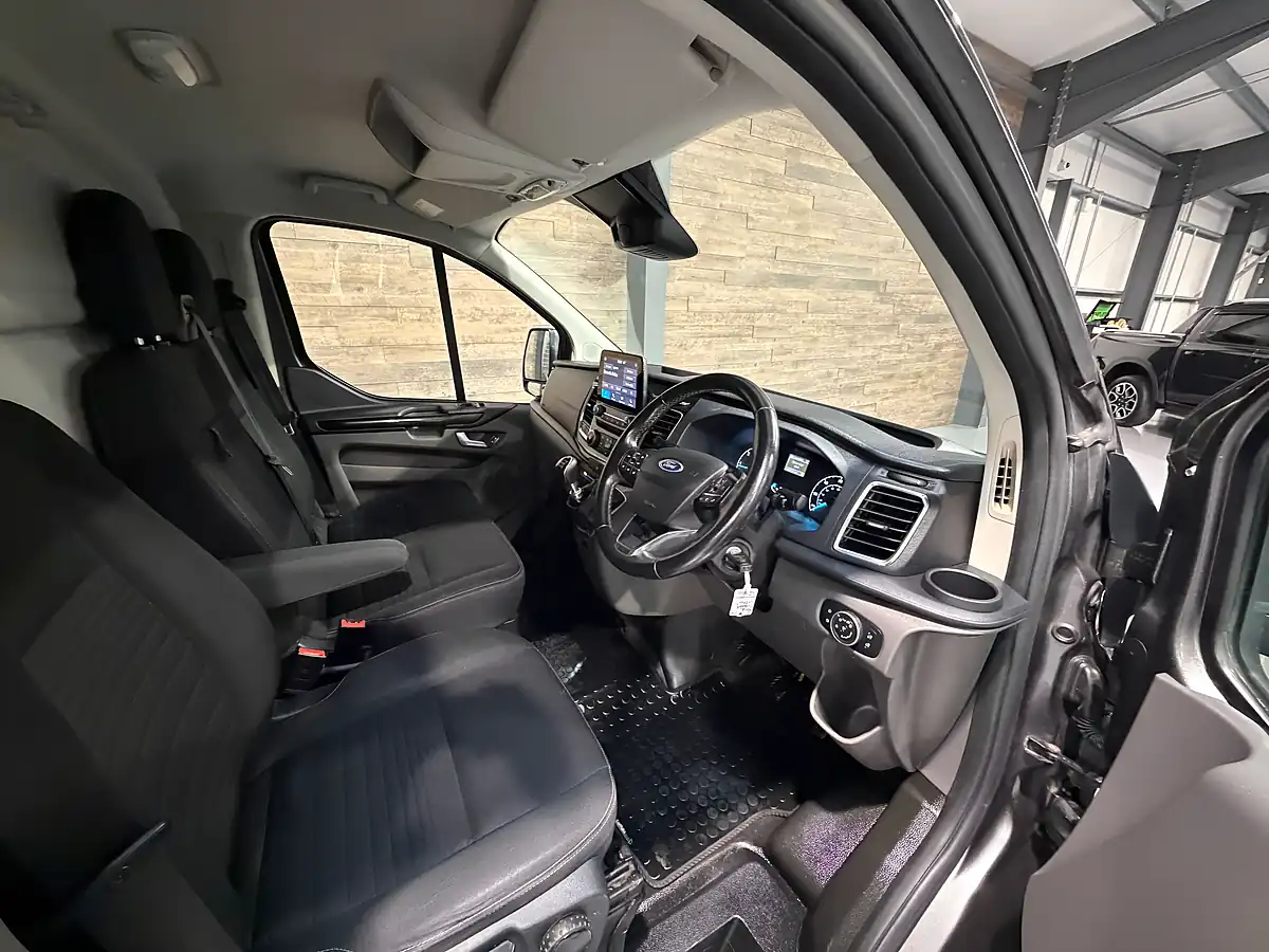 Used 2021 Ford Transit Custom Limited Grey - Interior and Exterior details 7