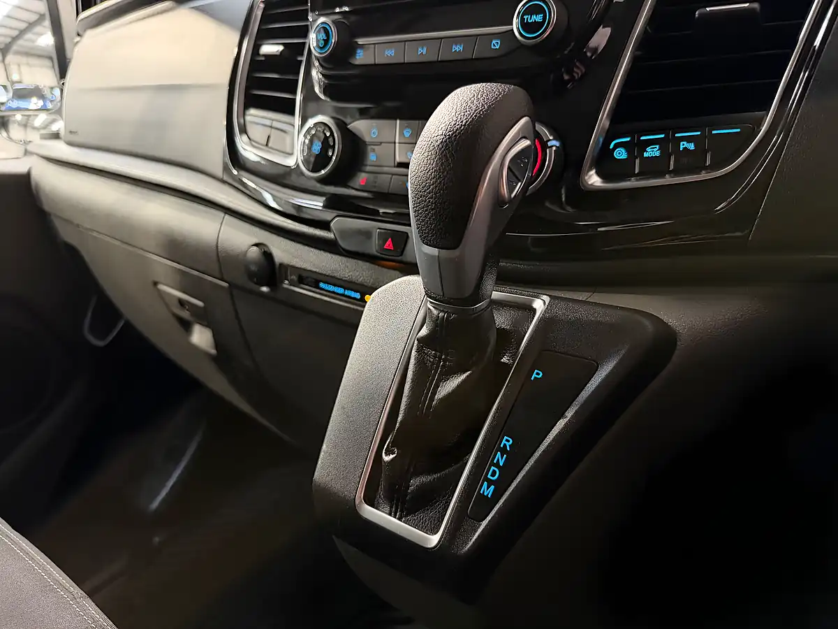 Used 2021 Ford Transit Custom Limited Moondust Silver - Interior and Exterior details 15