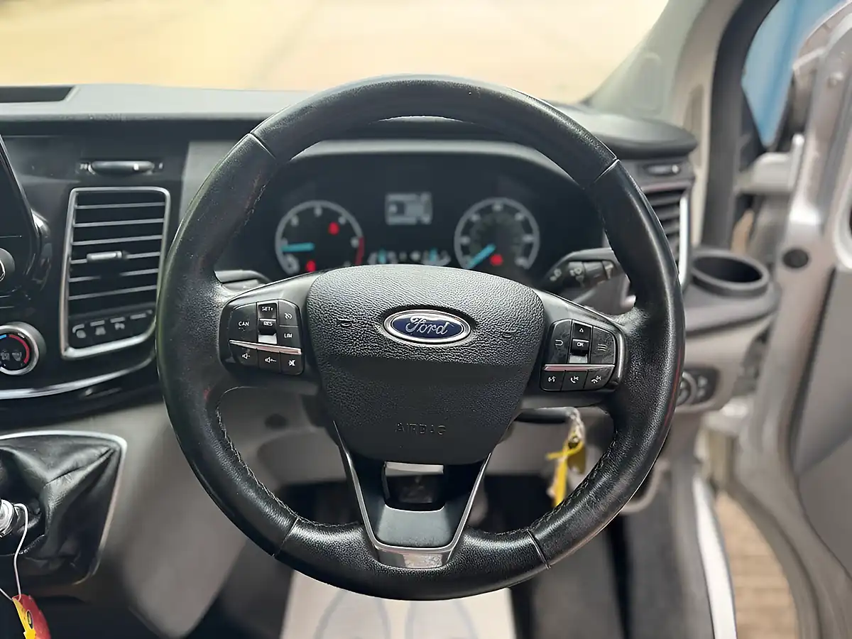 Used 2021 Ford Transit Custom Limited Moondust Silver - Interior and Exterior details 11