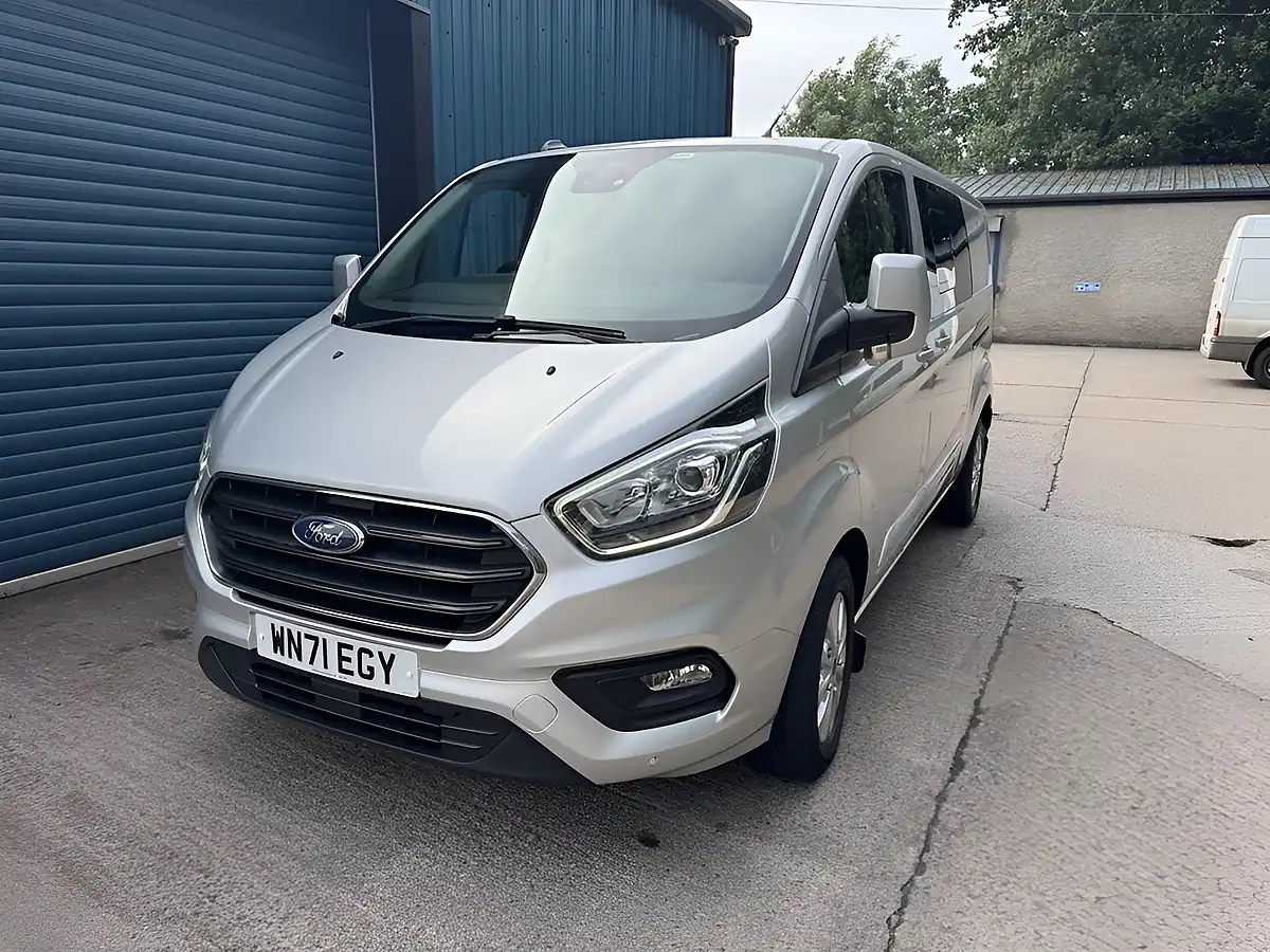 Used 2021 Ford Transit Custom Limited Moondust Silver - Interior and Exterior details 9