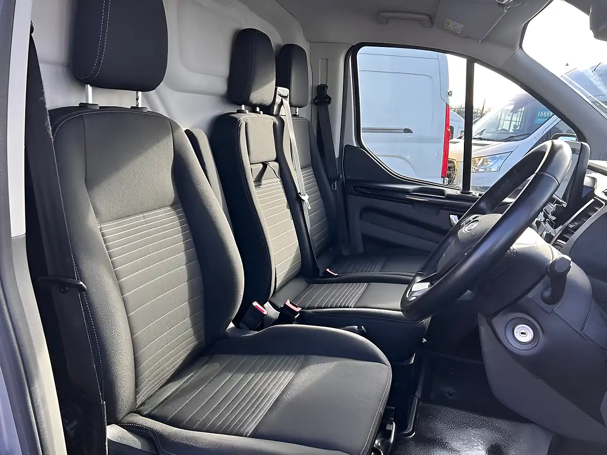 Used 2021 Ford Transit Custom Limited Moondust Silver - Interior and Exterior details 12