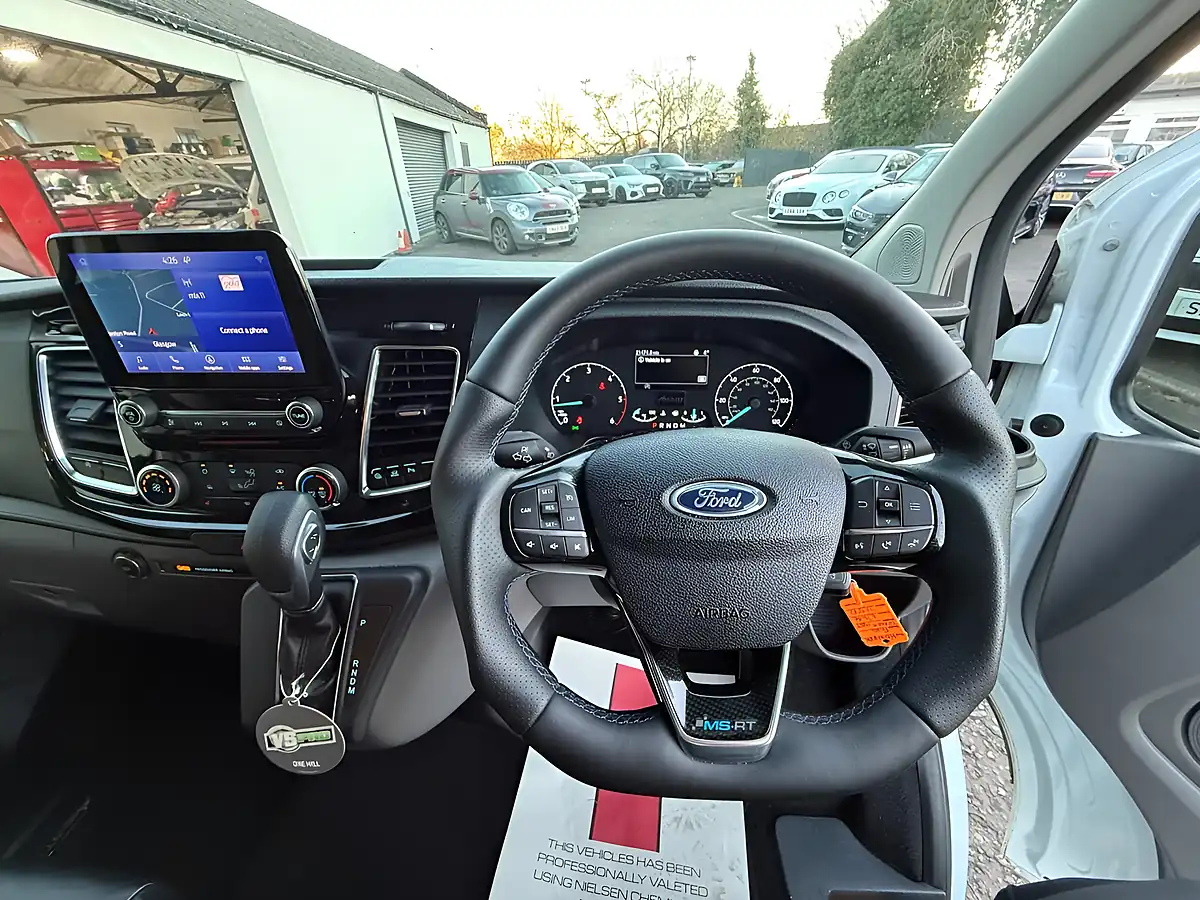 Used 2021 Ford Transit Custom Limited Ms-Rt White - Interior and Exterior details 18