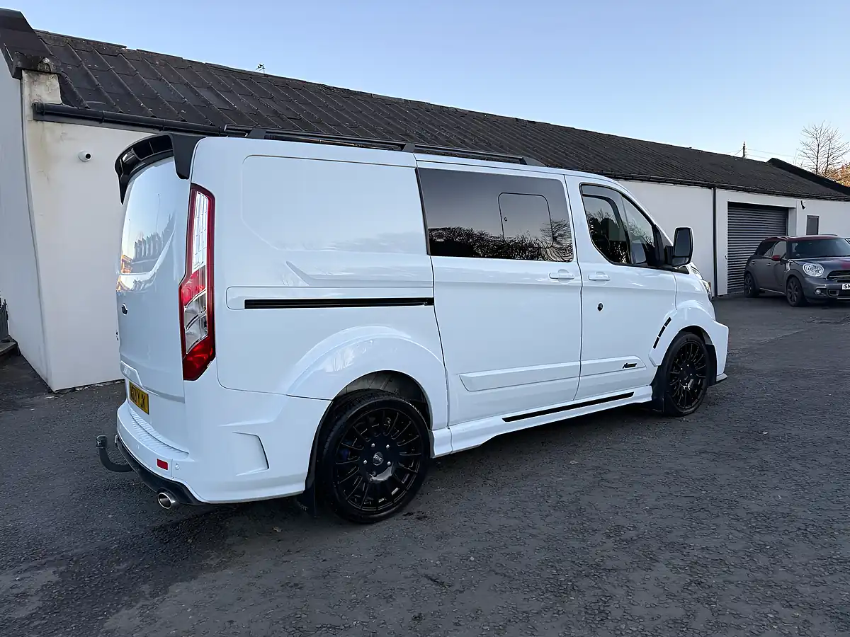 Used 2021 Ford Transit Custom Limited Ms-Rt White - Interior and Exterior details 3