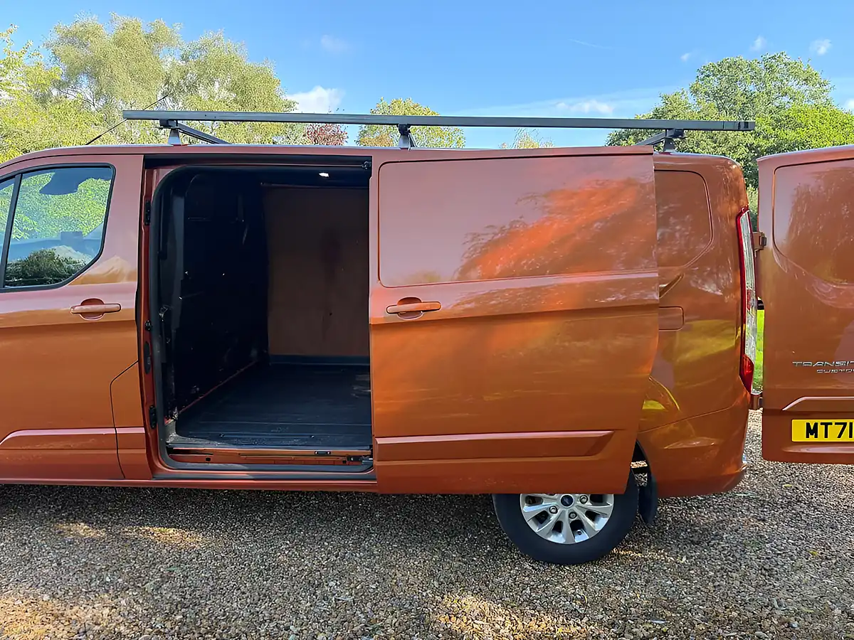 Used 2021 Ford Transit Custom Limited Orange - Interior and Exterior details 18