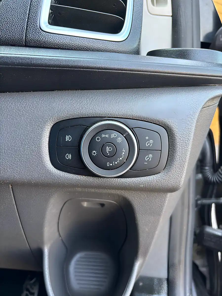 Used 2021 Ford Transit Custom Limited Panel Van Grey - Interior and Exterior details 15