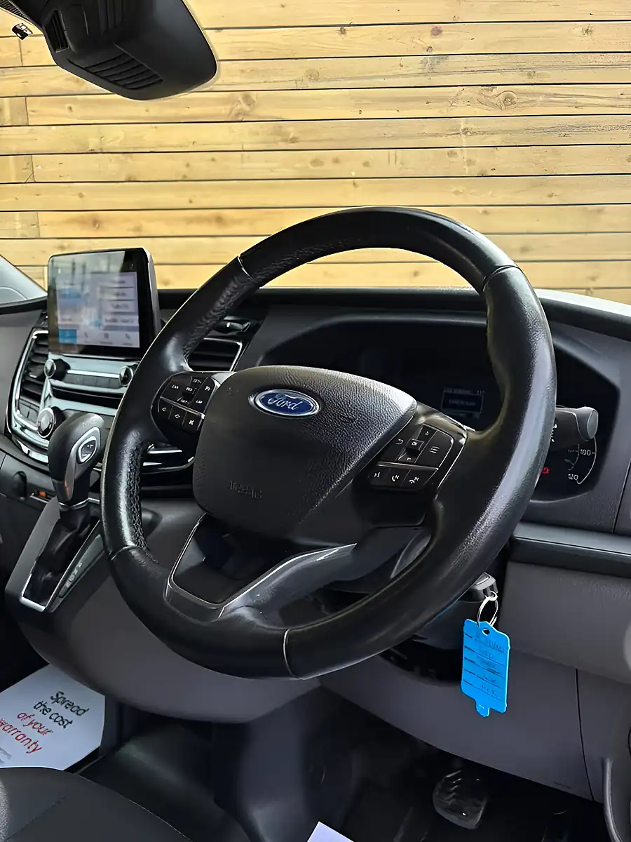 Used 2021 Ford Transit Custom Limited Panel Van White - Interior and Exterior details 11
