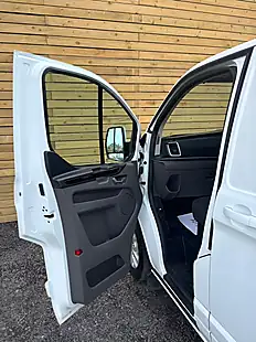 Used 2021 Ford Transit Custom Limited Panel Van White - Interior and Exterior details 17