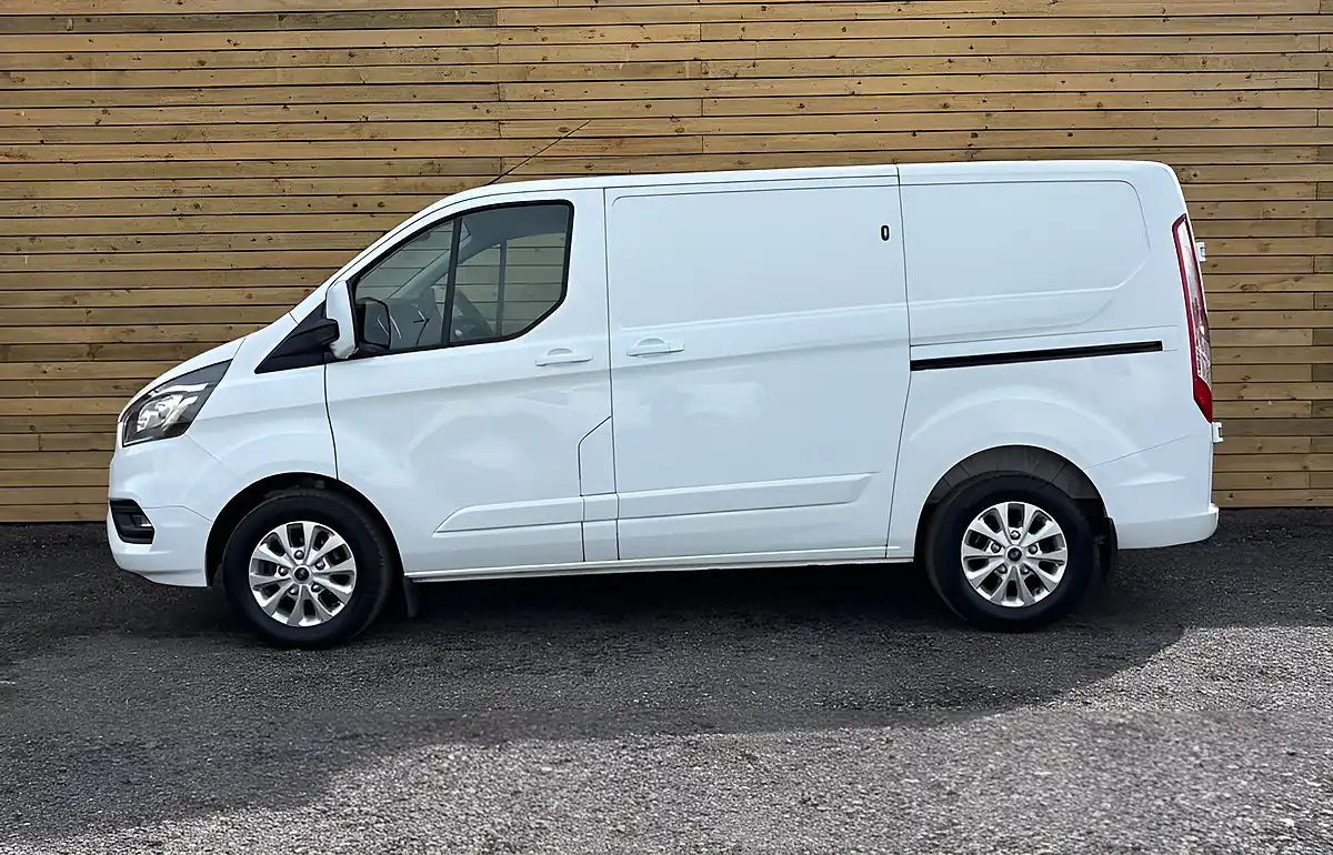 Used 2021 Ford Transit Custom Limited Panel Van White - Interior and Exterior details 6
