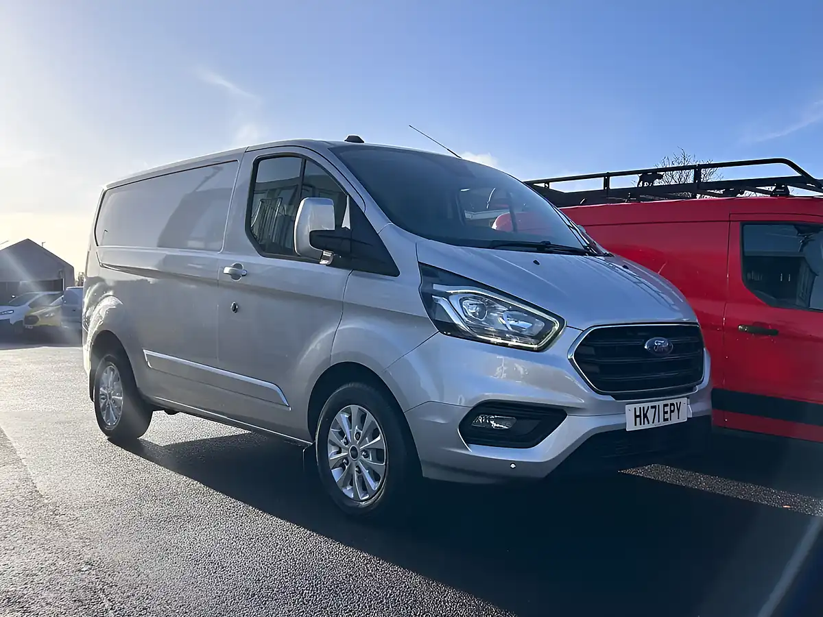Used 2021 Ford Transit Custom Limited Silver - Front View