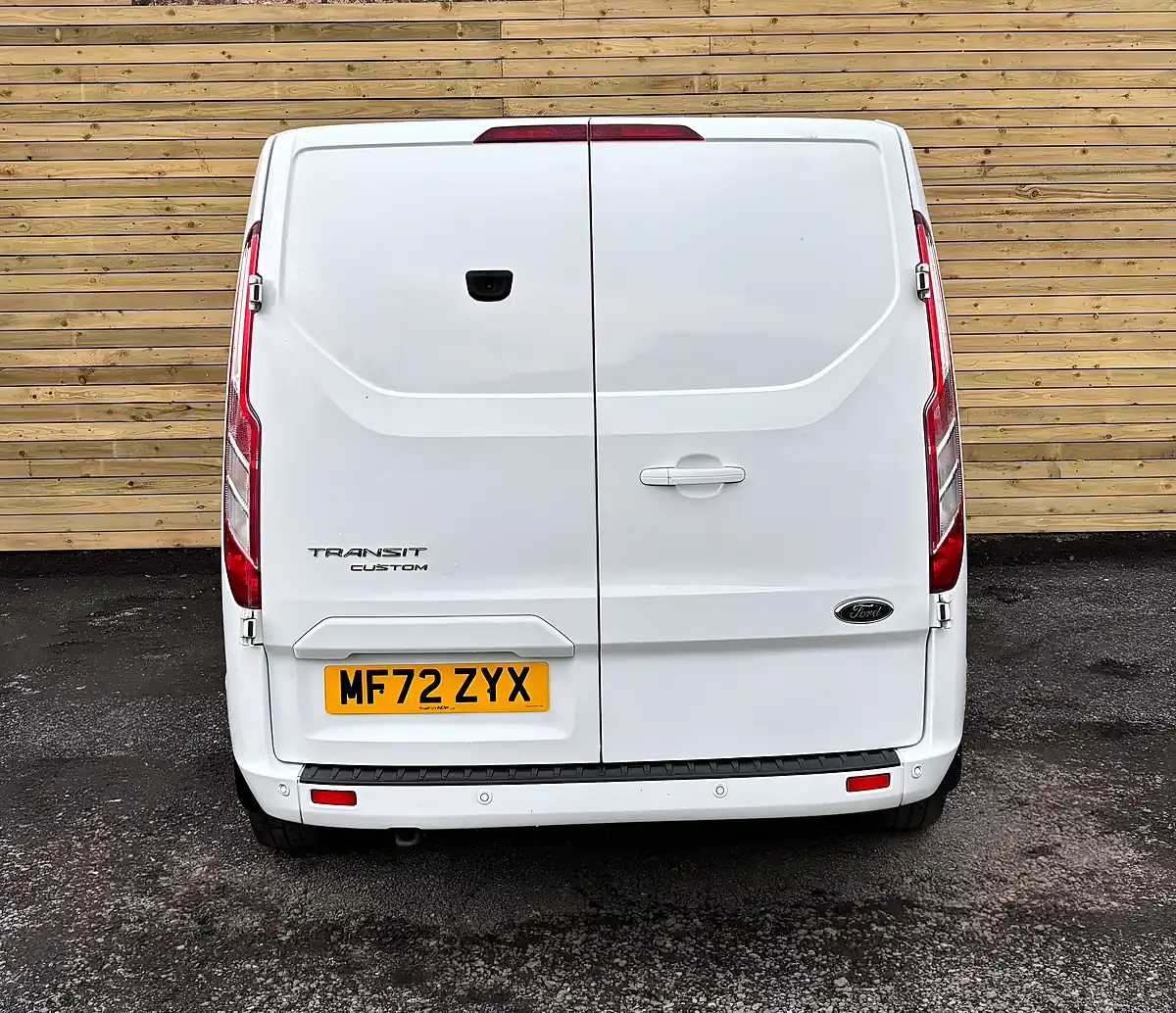 Used 2021 Ford Transit Custom Limited White - Interior and Exterior details 3