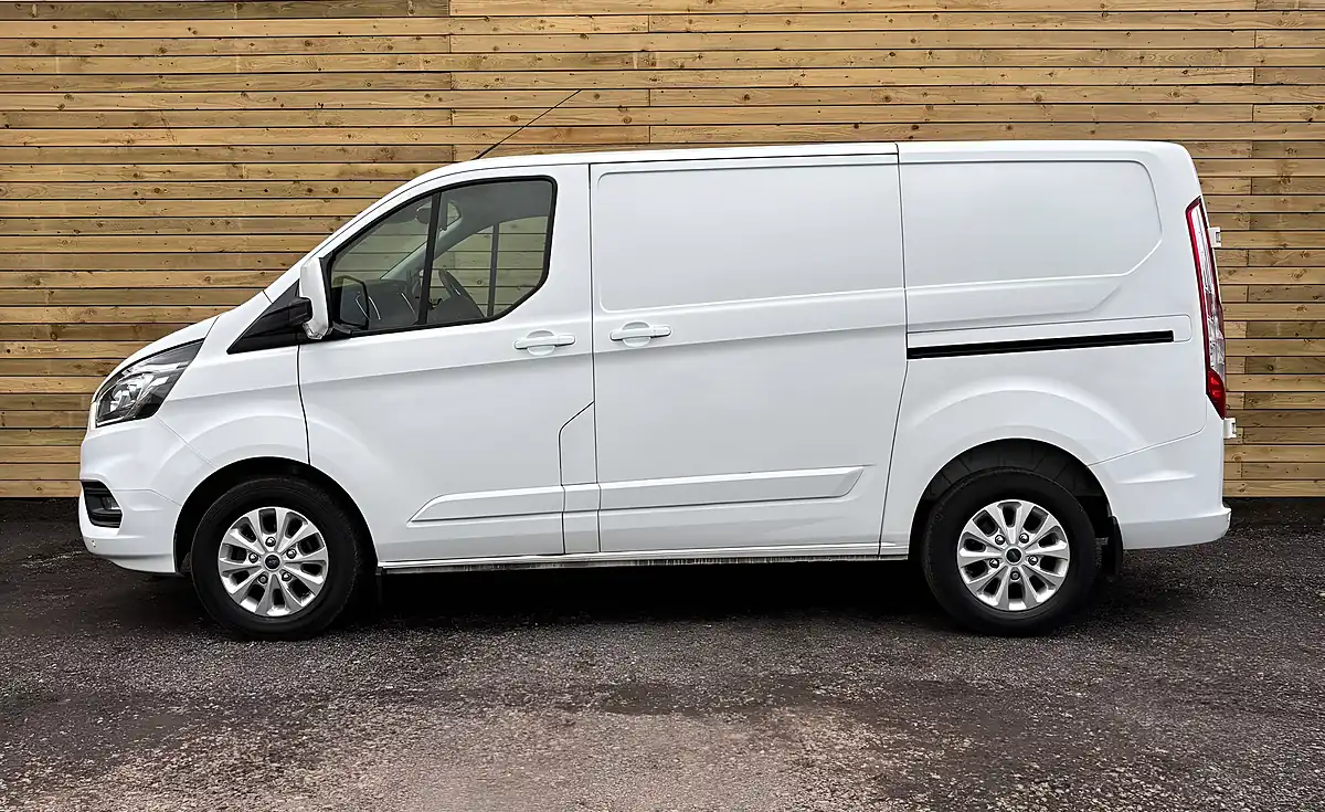 Used 2021 Ford Transit Custom Limited White - Interior and Exterior details 5