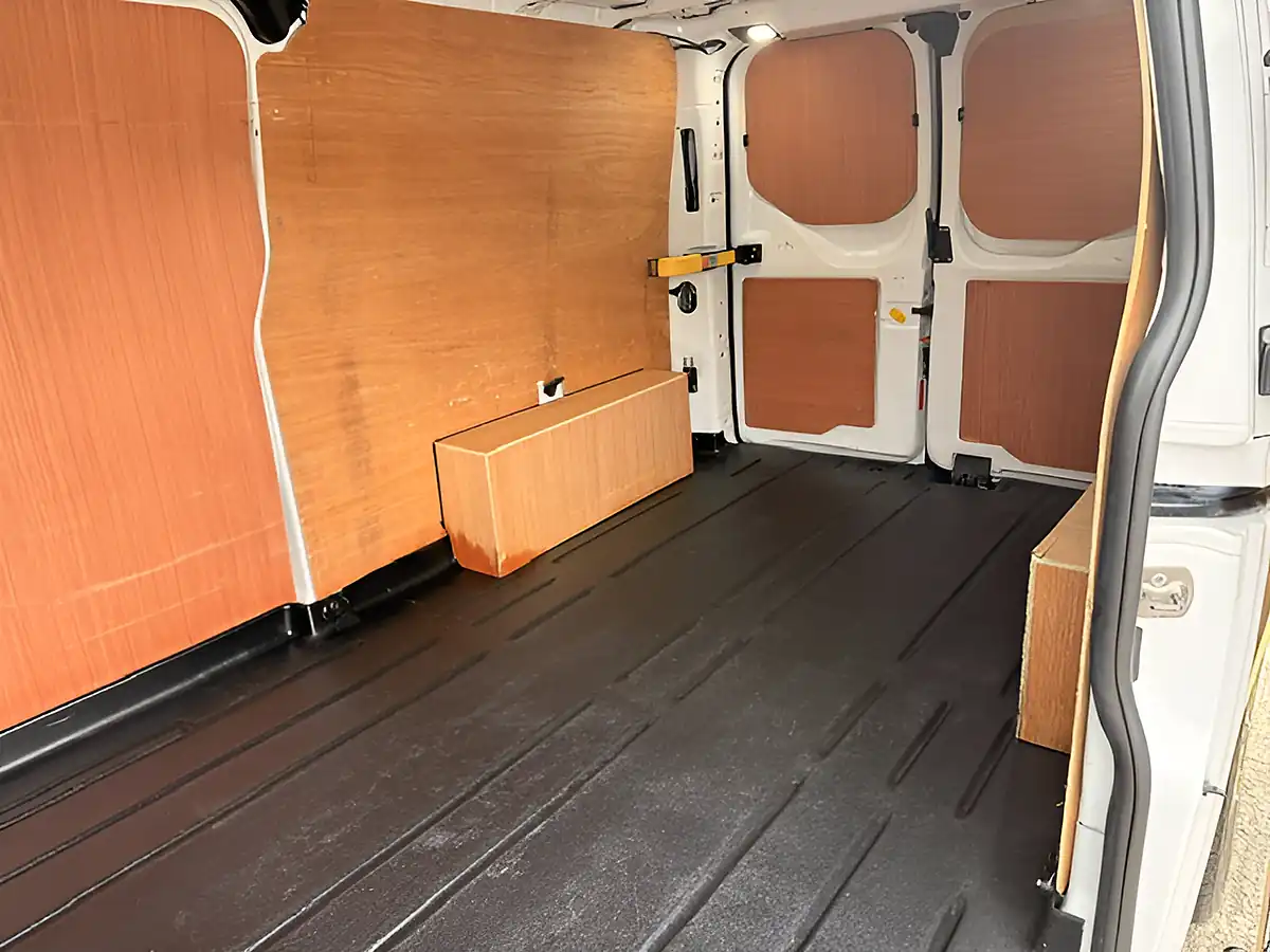 Used 2021 Ford Transit Custom Limited White - Interior and Exterior details 11