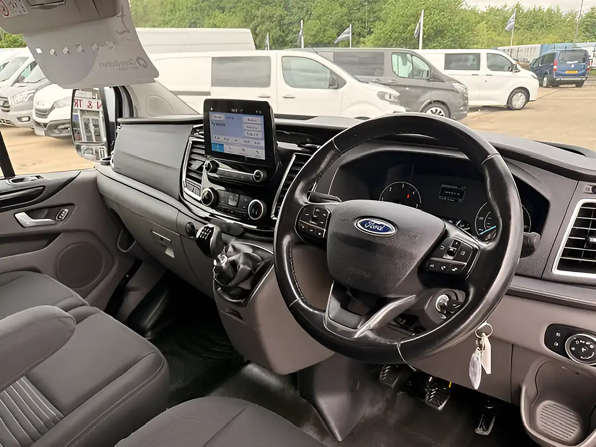 Used 2021 Ford Transit Custom Limited White - Interior and Exterior details 19