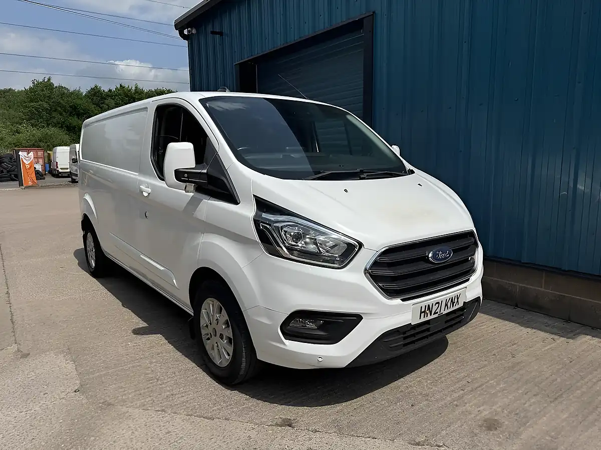 Used 2021 Ford Transit Custom Limited White - Front View