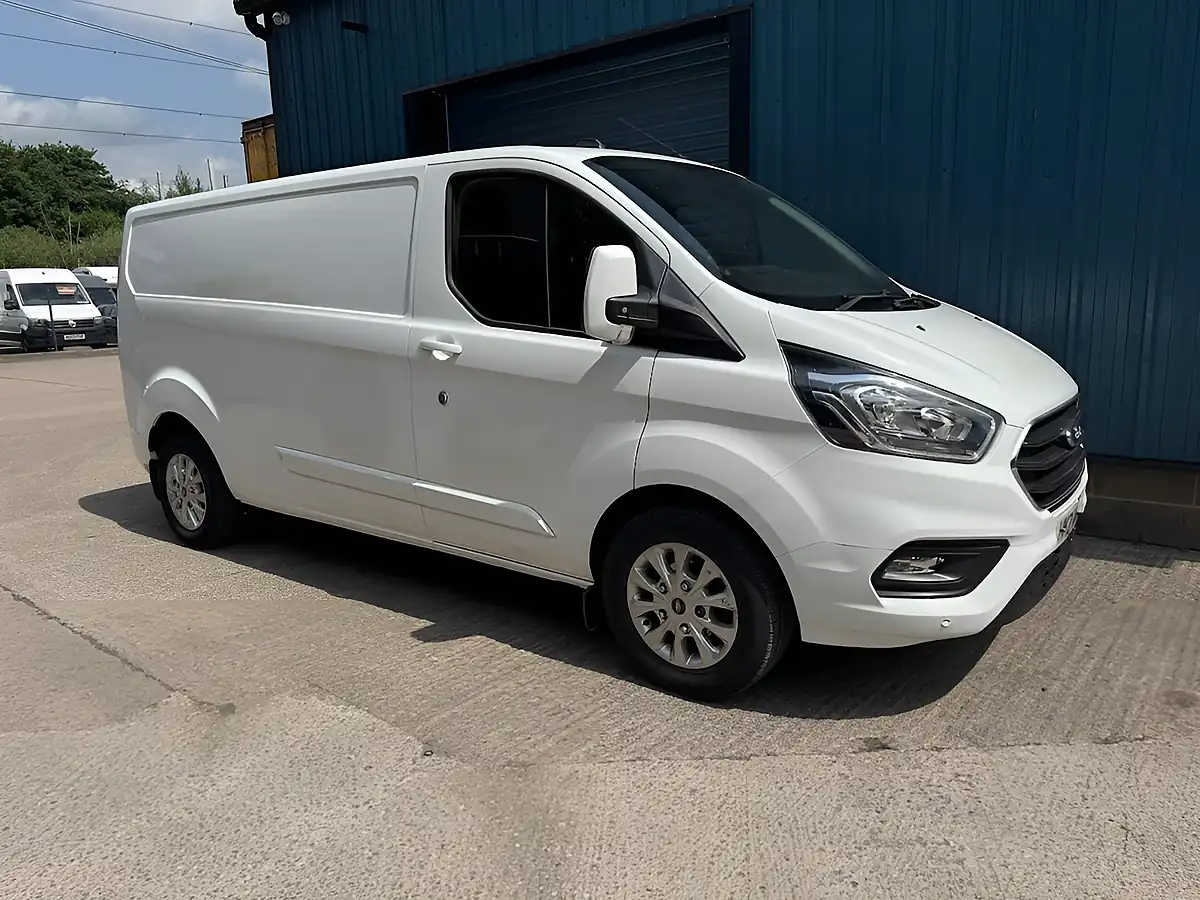 Used 2021 Ford Transit Custom Limited White - Interior and Exterior details 3