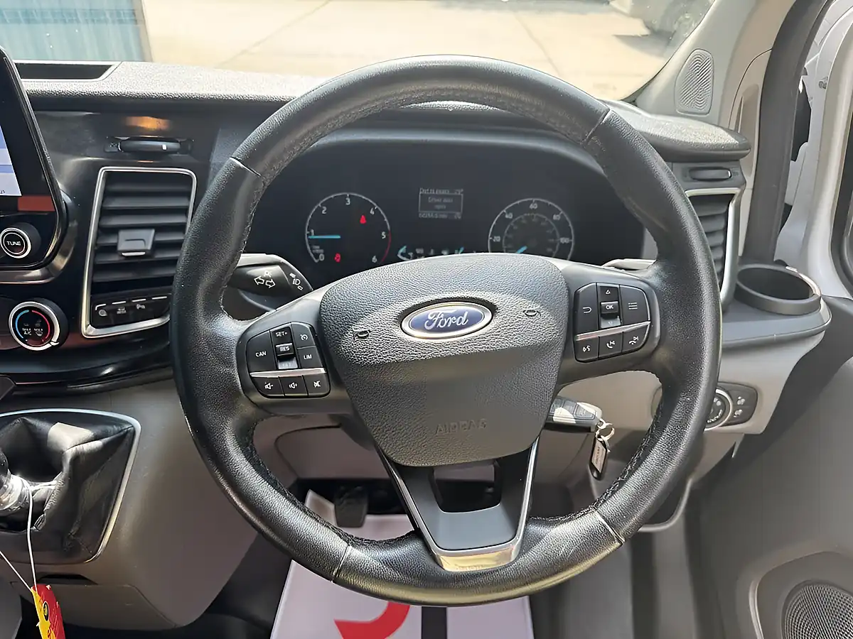 Used 2021 Ford Transit Custom Limited White - Interior and Exterior details 8