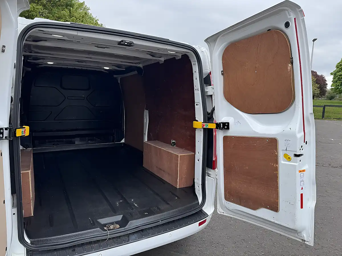 Used 2021 Ford Transit Custom Limited White - Interior and Exterior details 11