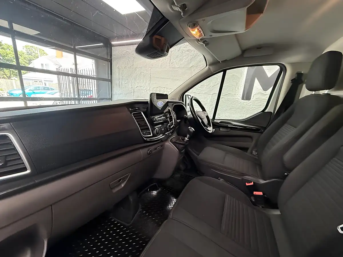 Used 2021 Ford Transit Custom Limited White - Interior and Exterior details 17
