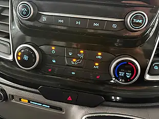 Used 2021 Ford Transit Custom Limited White - Interior and Exterior details 9