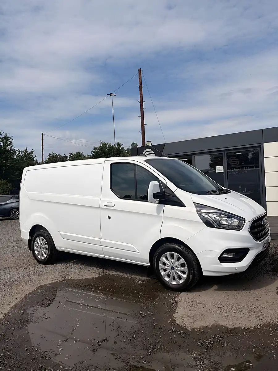 Used 2021 Ford Transit Custom Limited White - Interior and Exterior details 2