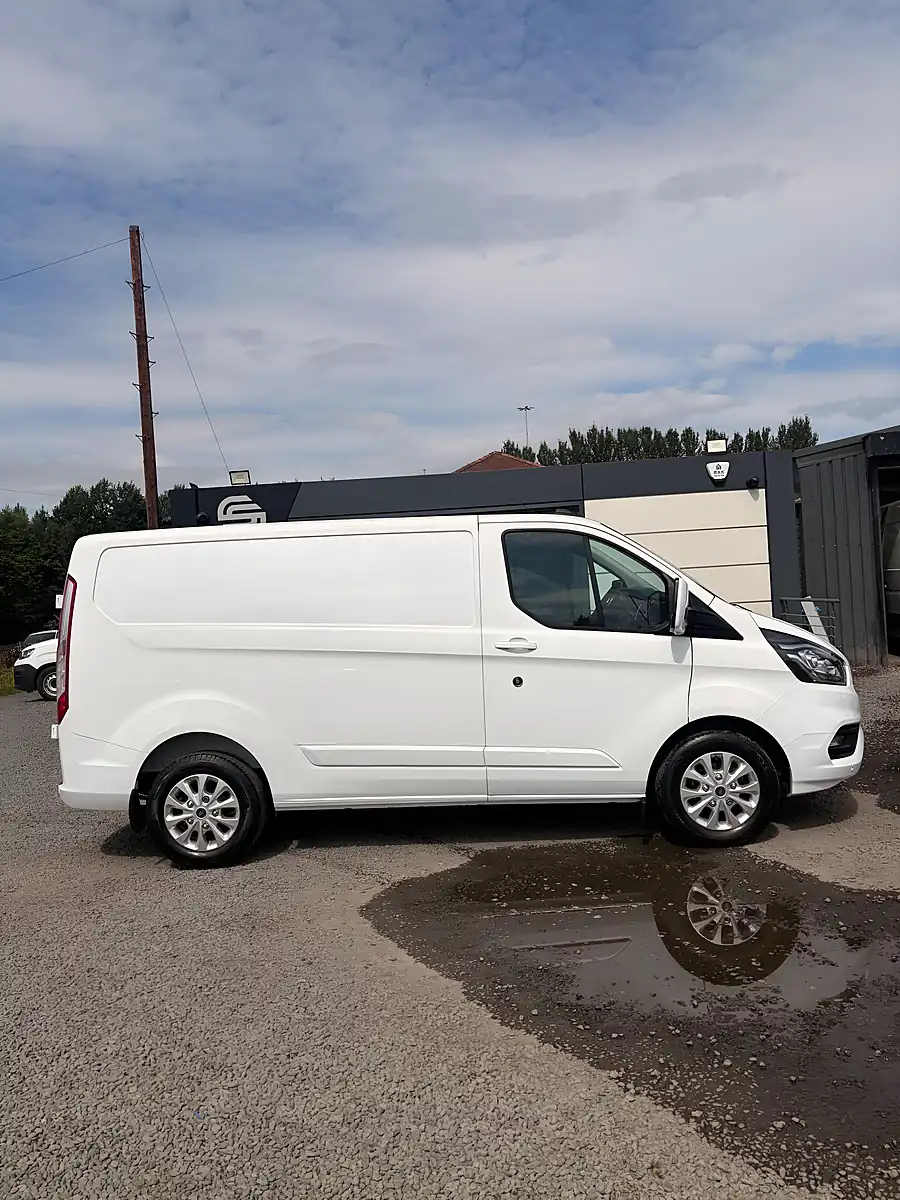 Used 2021 Ford Transit Custom Limited White - Interior and Exterior details 4