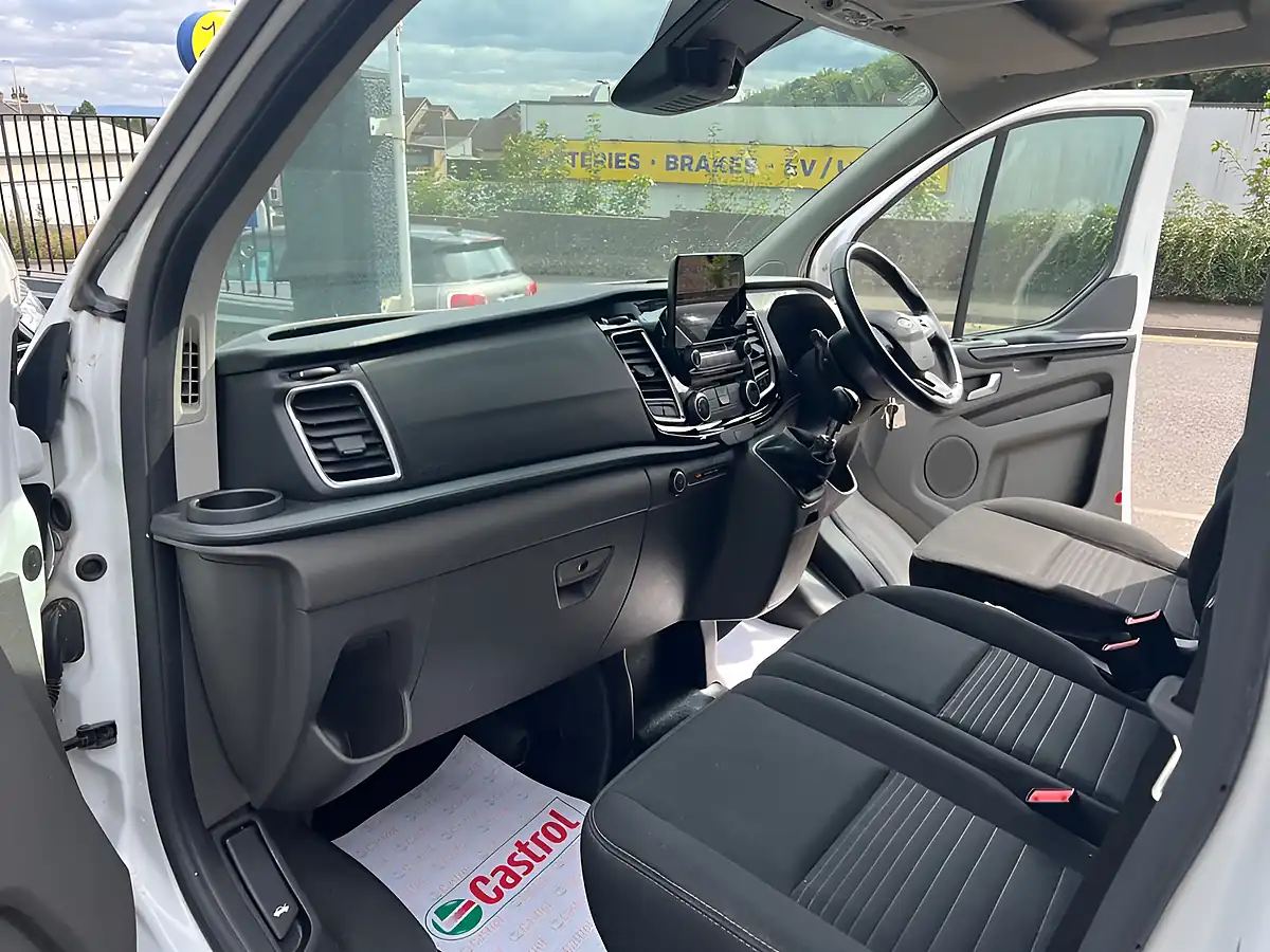 Used 2021 Ford Transit Custom Limited White - Interior and Exterior details 11