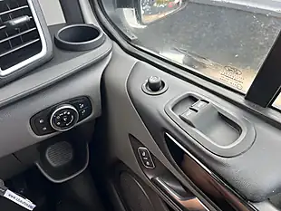 Used 2021 Ford Transit Custom Limited White - Interior and Exterior details 17