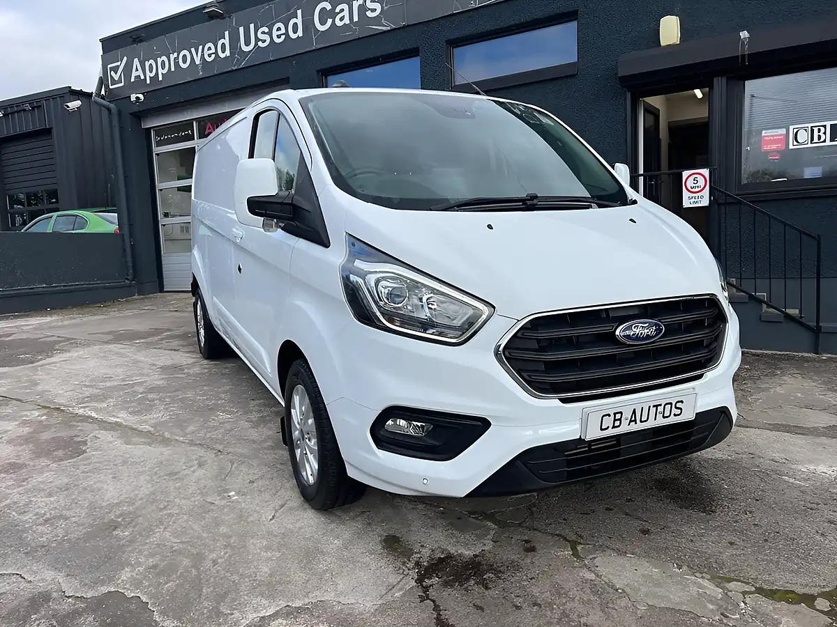 Used 2021 Ford Transit Custom Limited White - Interior and Exterior details 3