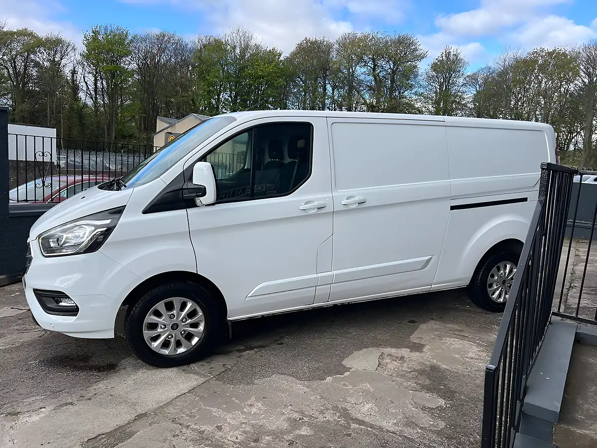 Used 2021 Ford Transit Custom Limited White - Interior and Exterior details 7