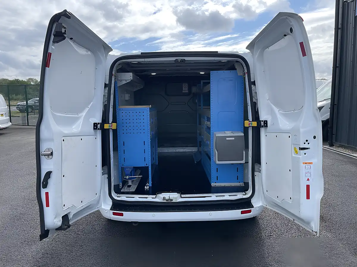 Used 2021 Ford Transit Custom Limited White - Interior and Exterior details 10