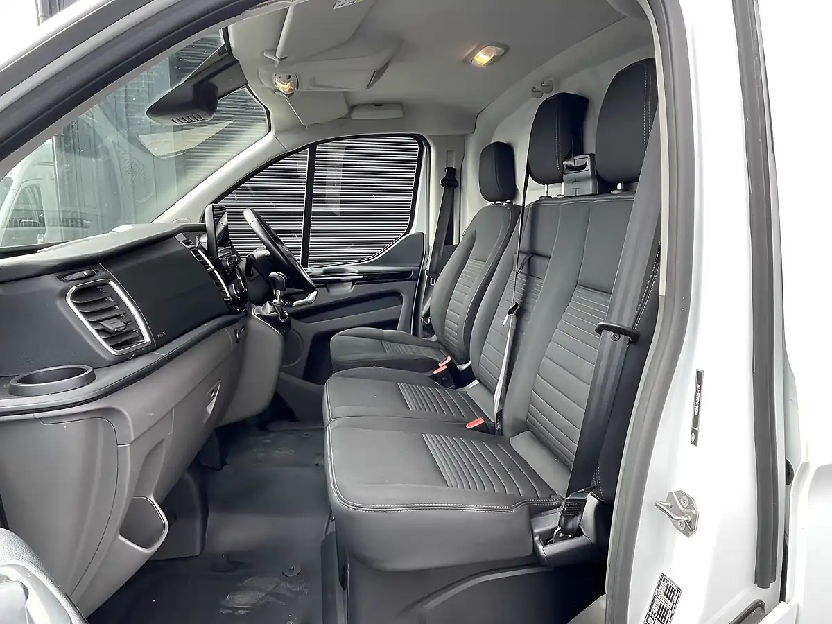 Used 2021 Ford Transit Custom Limited White - Interior and Exterior details 15
