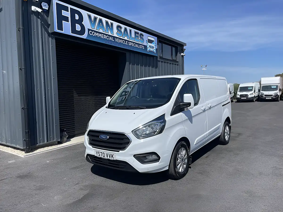 Used 2021 Ford Transit Custom Limited White - Front View