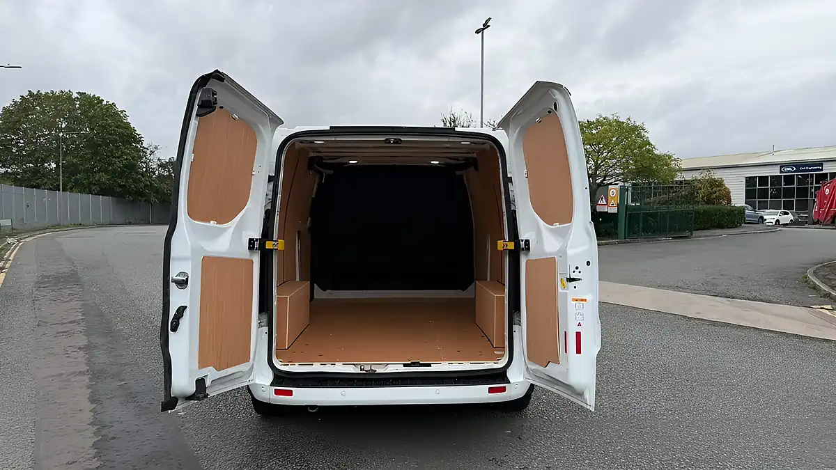 Used 2021 Ford Transit Custom Limited White - Interior and Exterior details 10