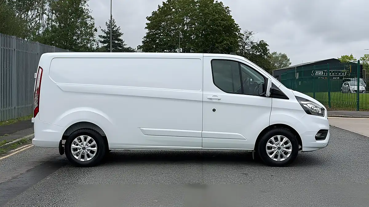 Used 2021 Ford Transit Custom Limited White - Interior and Exterior details 13