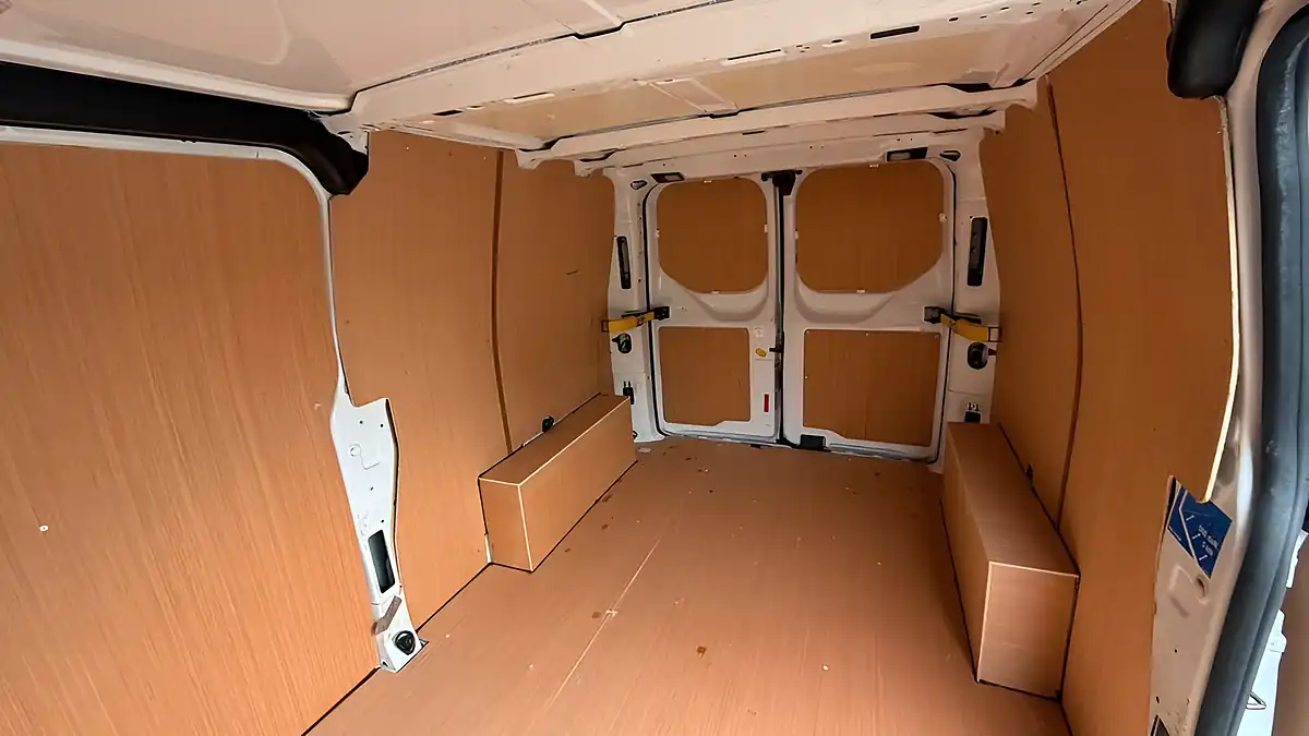 Used 2021 Ford Transit Custom Limited White - Interior and Exterior details 7
